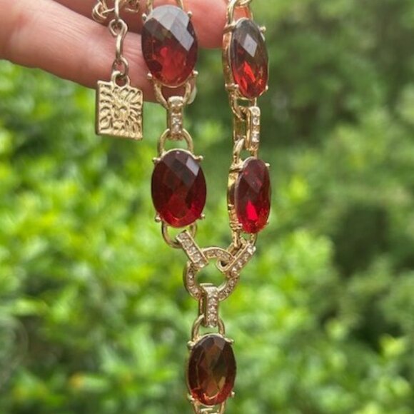 ANNE KLEIN Gold Tone Red Faceted Stone Rhinestone NECKLACE EARRINGS SET (A) - Picture 6 of 10